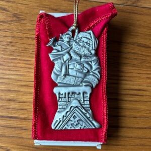 Avon Pewter Santa Ornament 1994